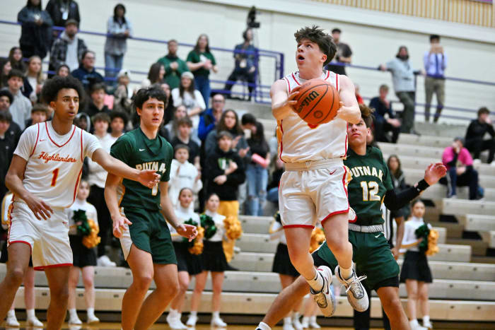 a Putnam North Eugene 5A Oregon boys basketball quarterfinal 2024 Leon Neuschwander 6